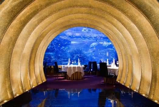 مطعم المحارة بفندق برج العرب