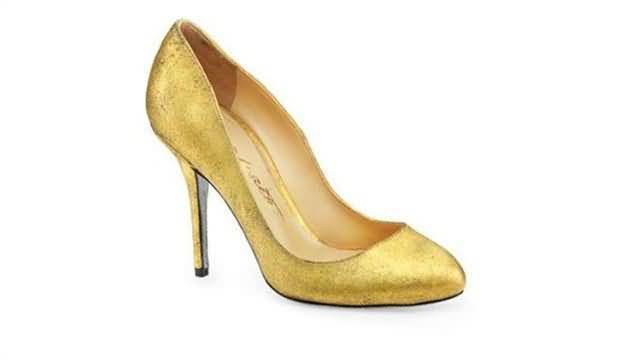 حذاء من الذهب عيار 24