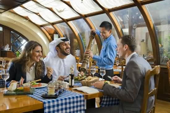 مطعم الفريسكو للمأكولات الايطالية –  فندق كراون بلازا دبي
