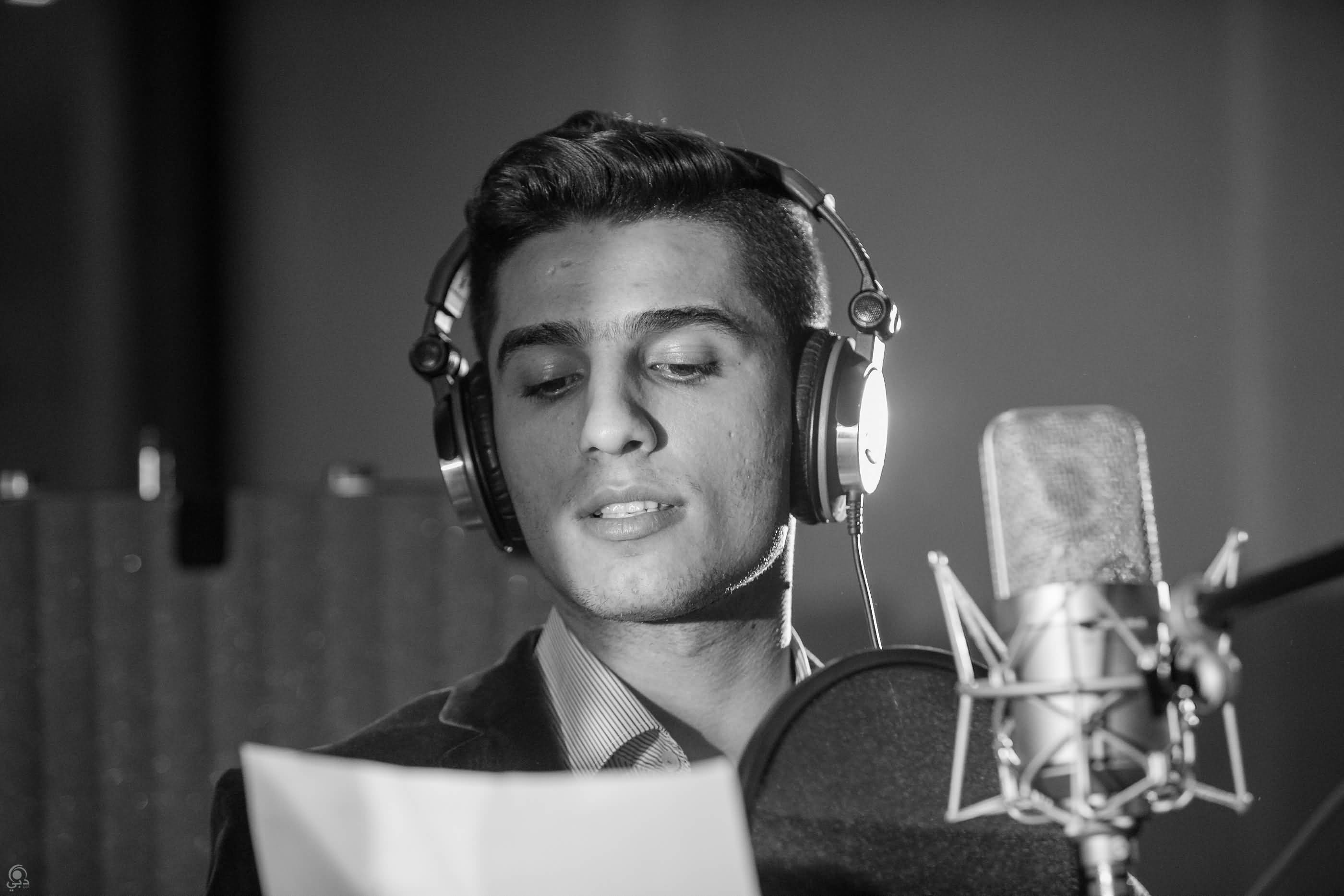 محمد عساف يشارك في مسرحية عناقيد الضياء بالشارقة