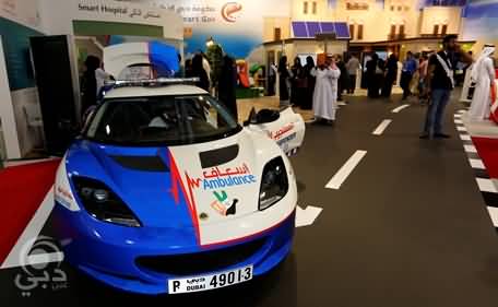 دبي تضم 3 سيارات رياضية الى أسطول سياراتها الإسعافية