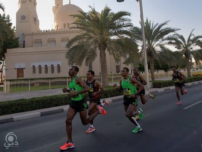 20121223_Standard-Chartered-Dubai-Marathon-2013