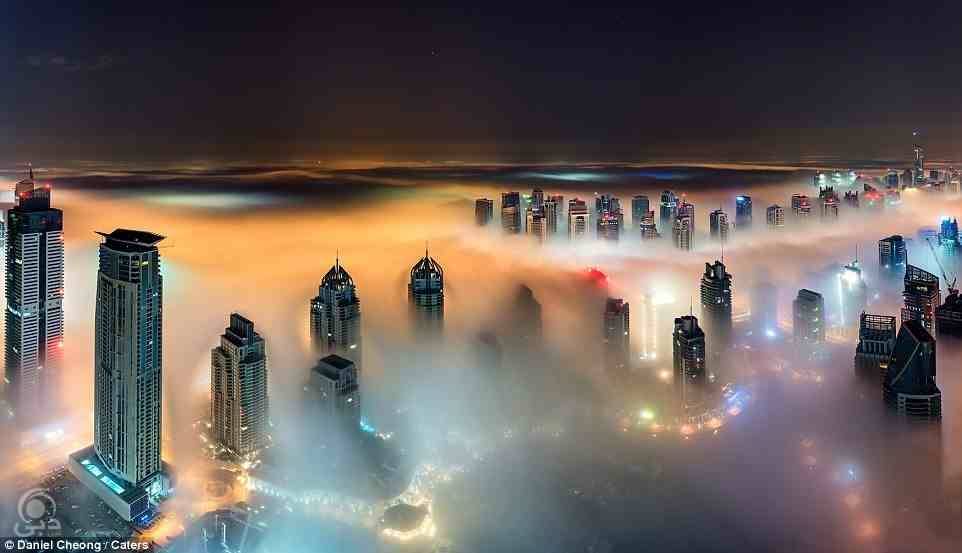 دبي تحت الضباب بعدسة المصور الشهير دانيل شيونج