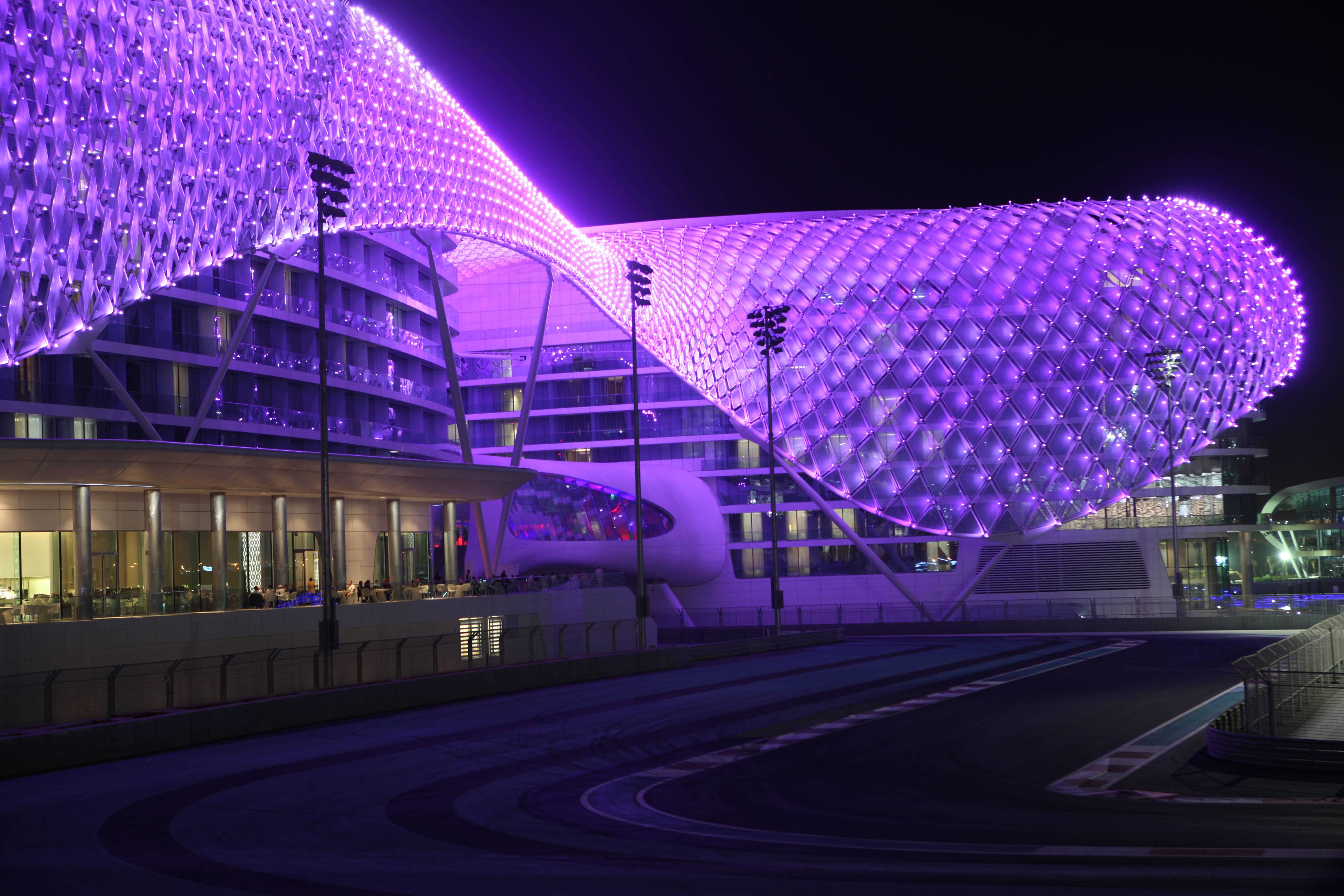 Ле яс. Yas Viceroy в Абу-Даби.. Отель w Abu Dhabi.