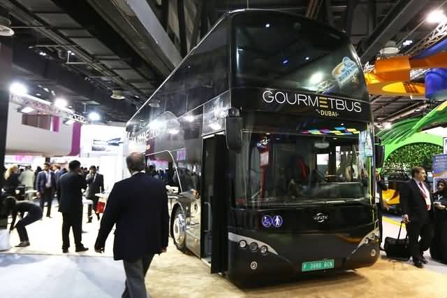 GOURMET BUS ثالث مطعم متنقل في الإمارات