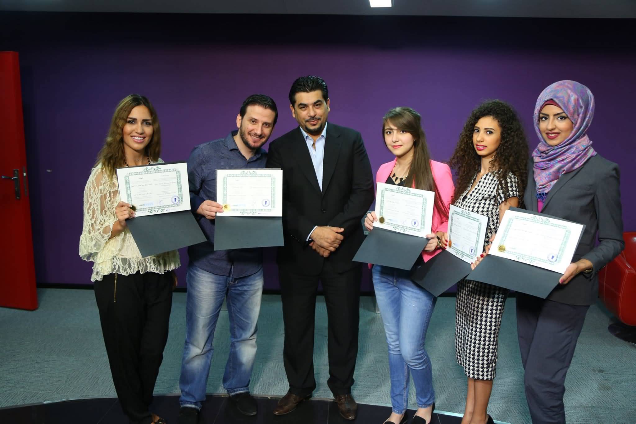 المستوى الاول من دورة التقديم التلفزيوني 2015 في دبي