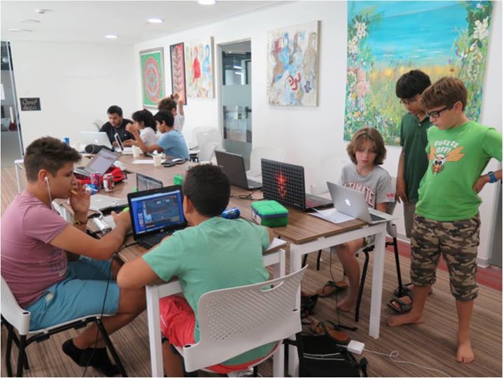 دورة تعلم البرمجة للأطفال في دبي