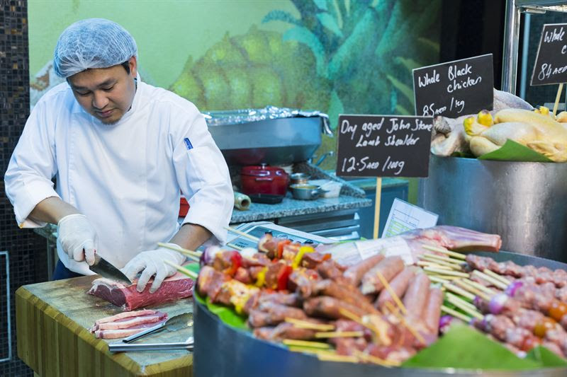 مطعم بلو أورانج في فندق ويستن دبي الميناء السياحي يطلق ليلة سوق المأكولات المفتوح