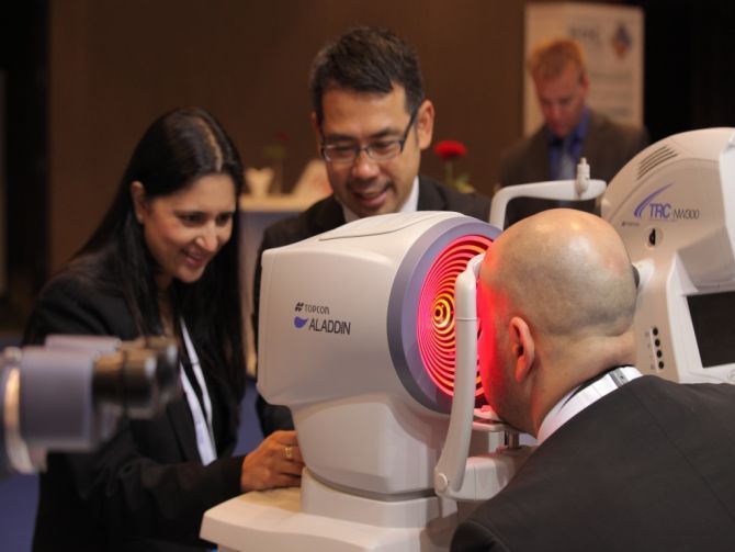 دبي تستضيف الدورة السادسة عشر لمؤتمر الإمارات لطب وجراحة العيون 2015