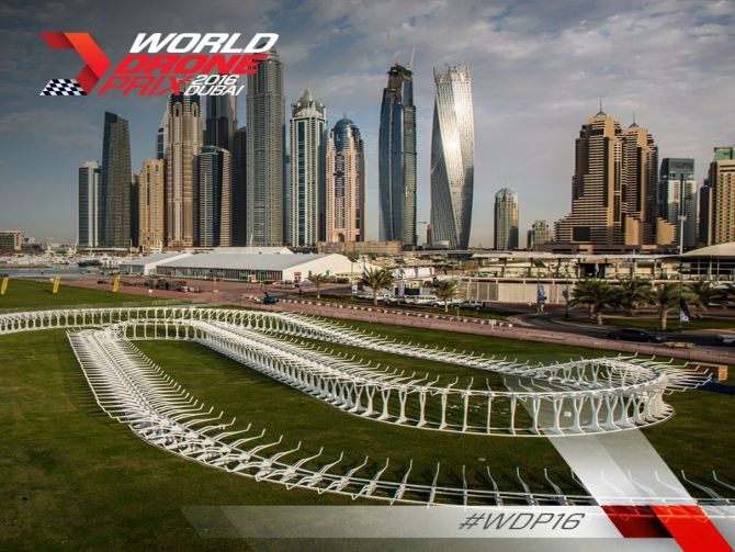 دبي تستضيف بطولة العالم لسباق الطائرات بدون طيار 2016