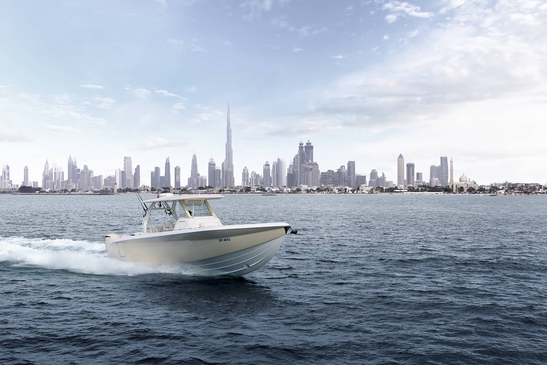 إنستنكت مارين تشارك معرض دبي العالمي للقوارب