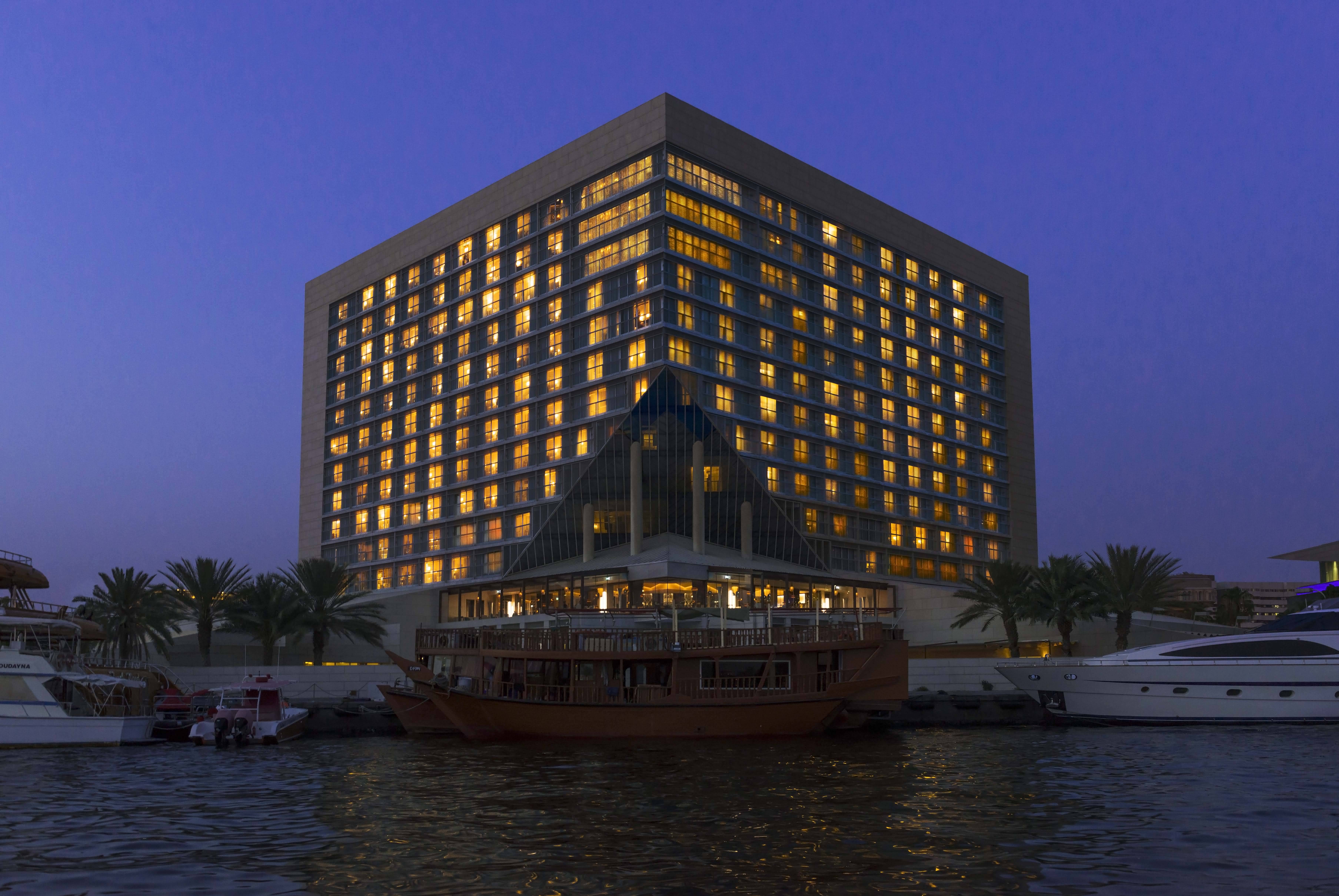 عروض فندق وأبراج شيراتون خور دبي لشهر رمضان 2016