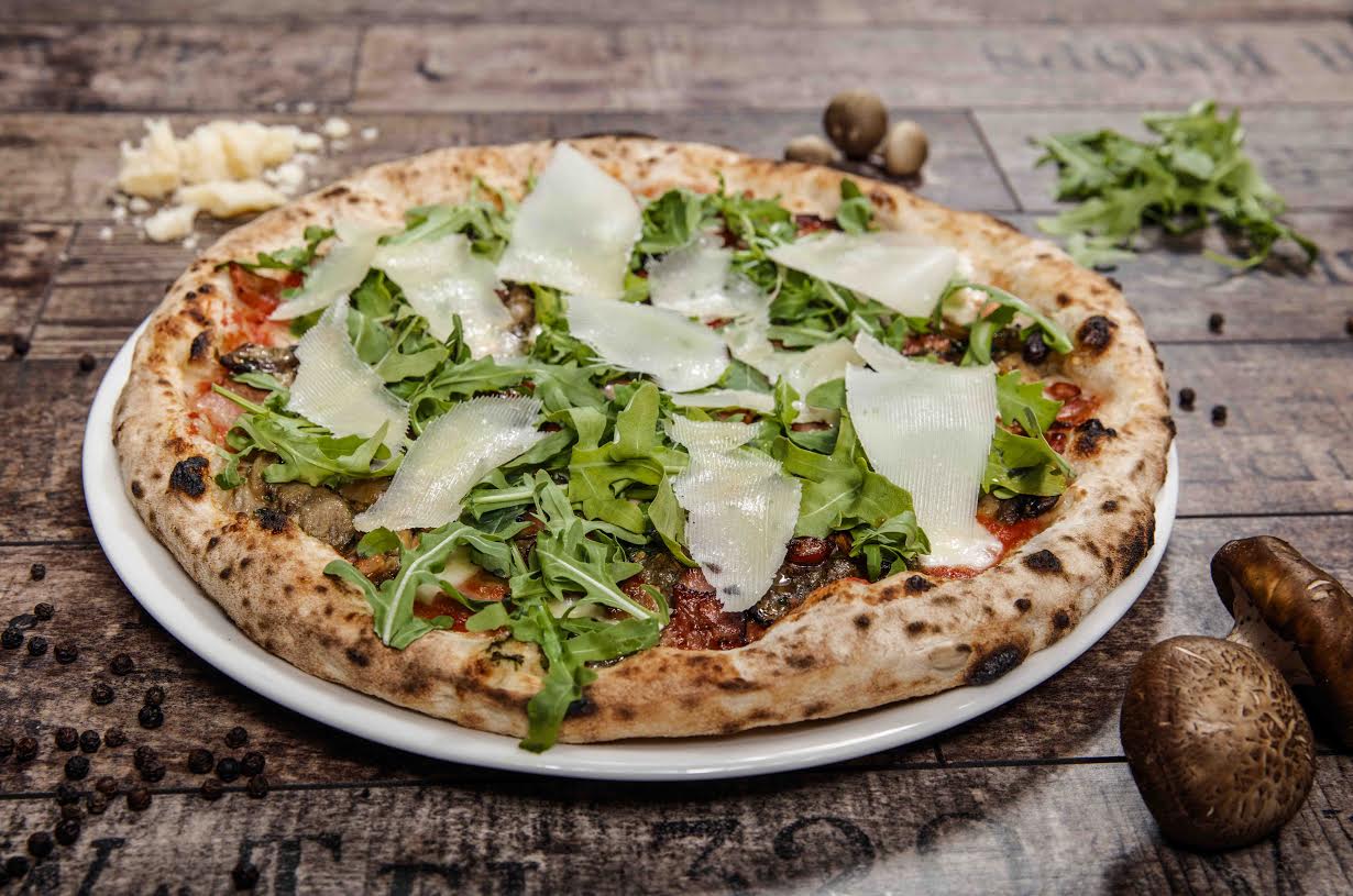 مطعم 800 Neapolitan Pizzeri برجمان يقدم قائمة طعام جديدة