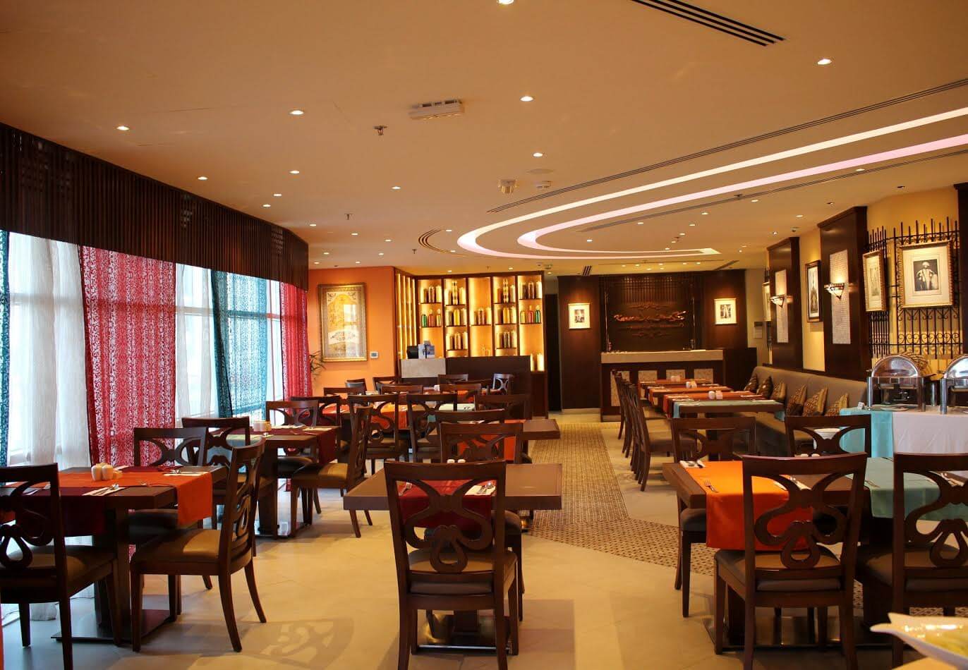 مطعم كريمز أبوظبي يقدم قائمة إفطار شهية جديدة