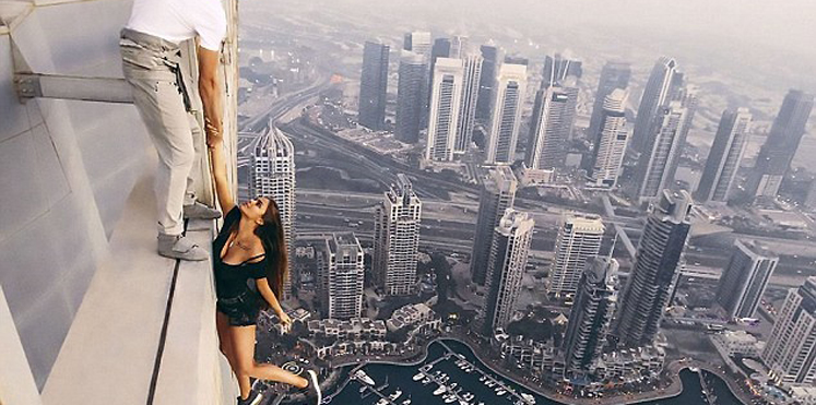 دبي تدين بشدة ما قامت به عارضة أزياء روسية في برج كيان
