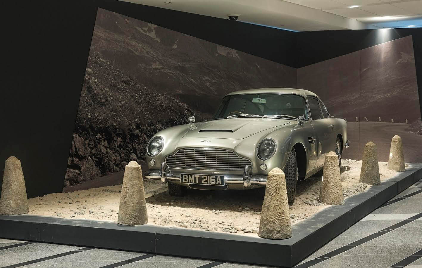 تمديد مدة معرض تصميم 007 – 50 عاماً من بوند