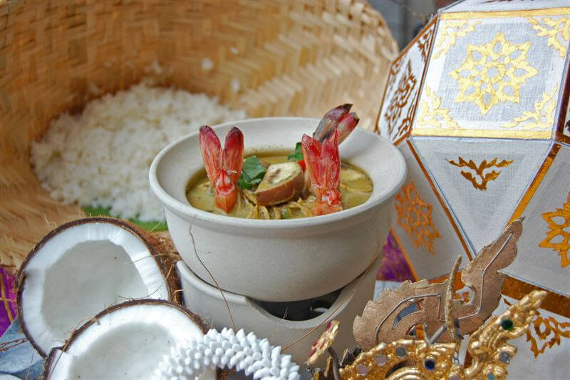 مطعم سوكوتاي دبي تحتفل بالسنة التايلندية الجديدة