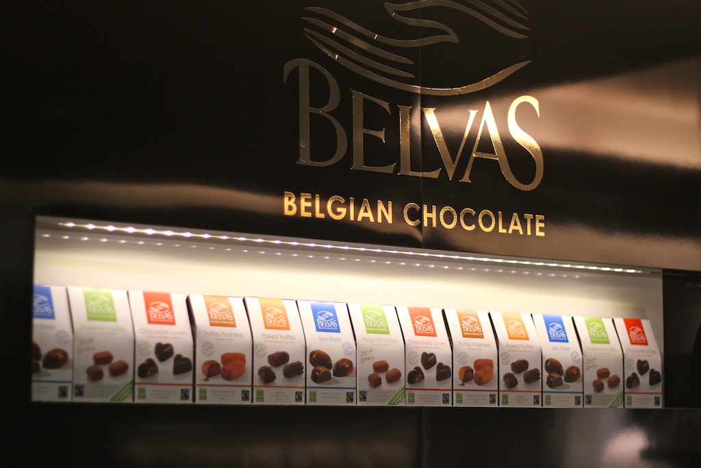 علامة الشكولا Belvas تطلق تشكيلتها الجديدة Belgian Thins في الإمارات