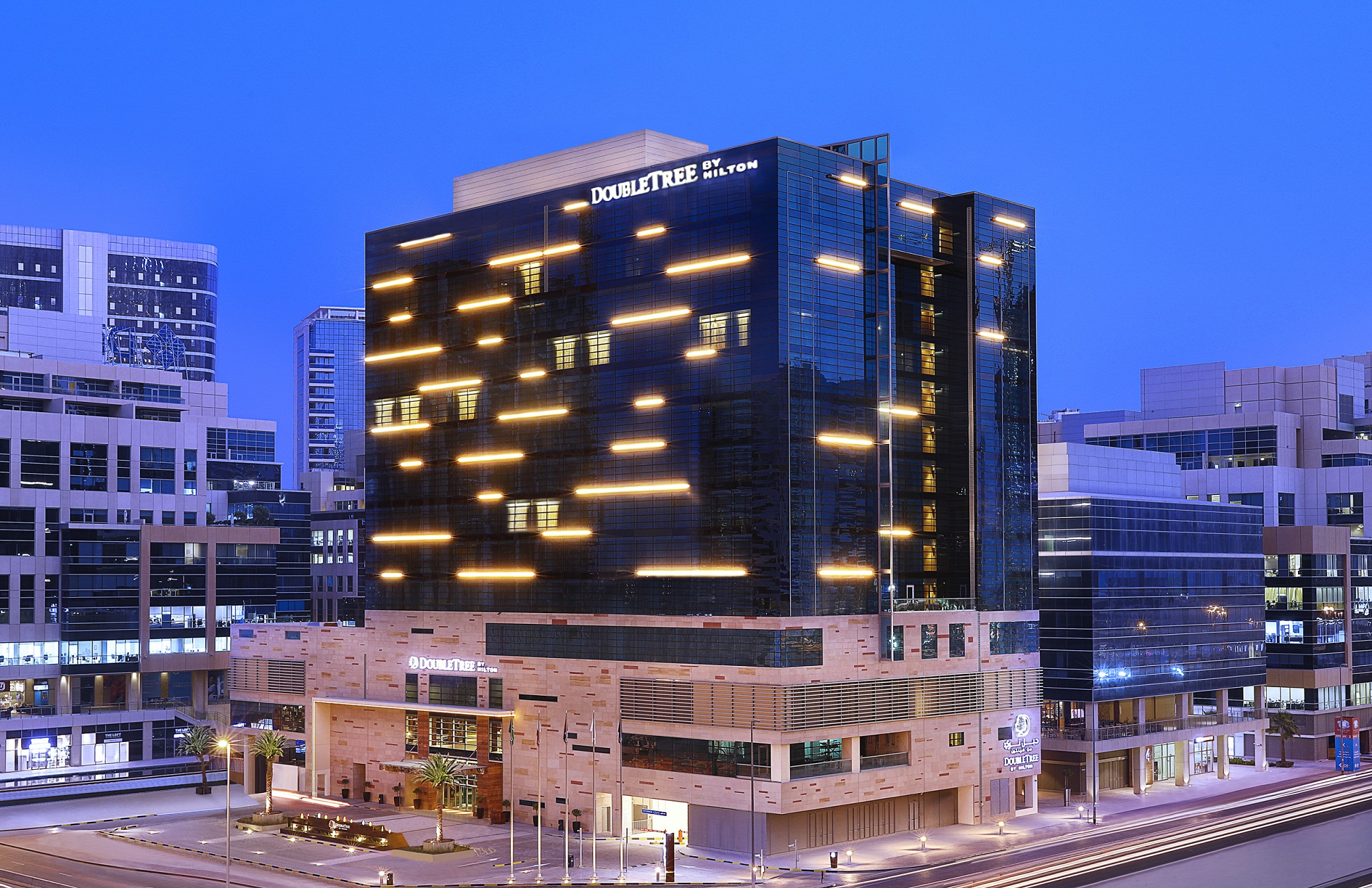 إفتتاح فندق دبل تري من هيلتون الخليج التجاري في دبي