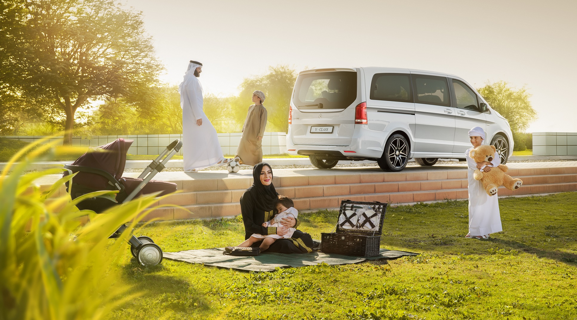 مرسيدس-بنز الفئة-V تقدم للعائلات في الإمارات مساحة مخصصة لمقاعد الأطفال