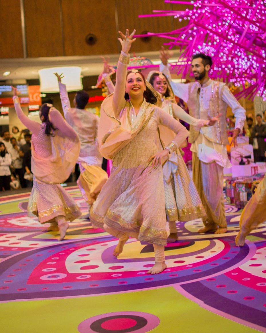 دبي مول يحتفل بمهرجان ديوالي على طريقته الخاصة