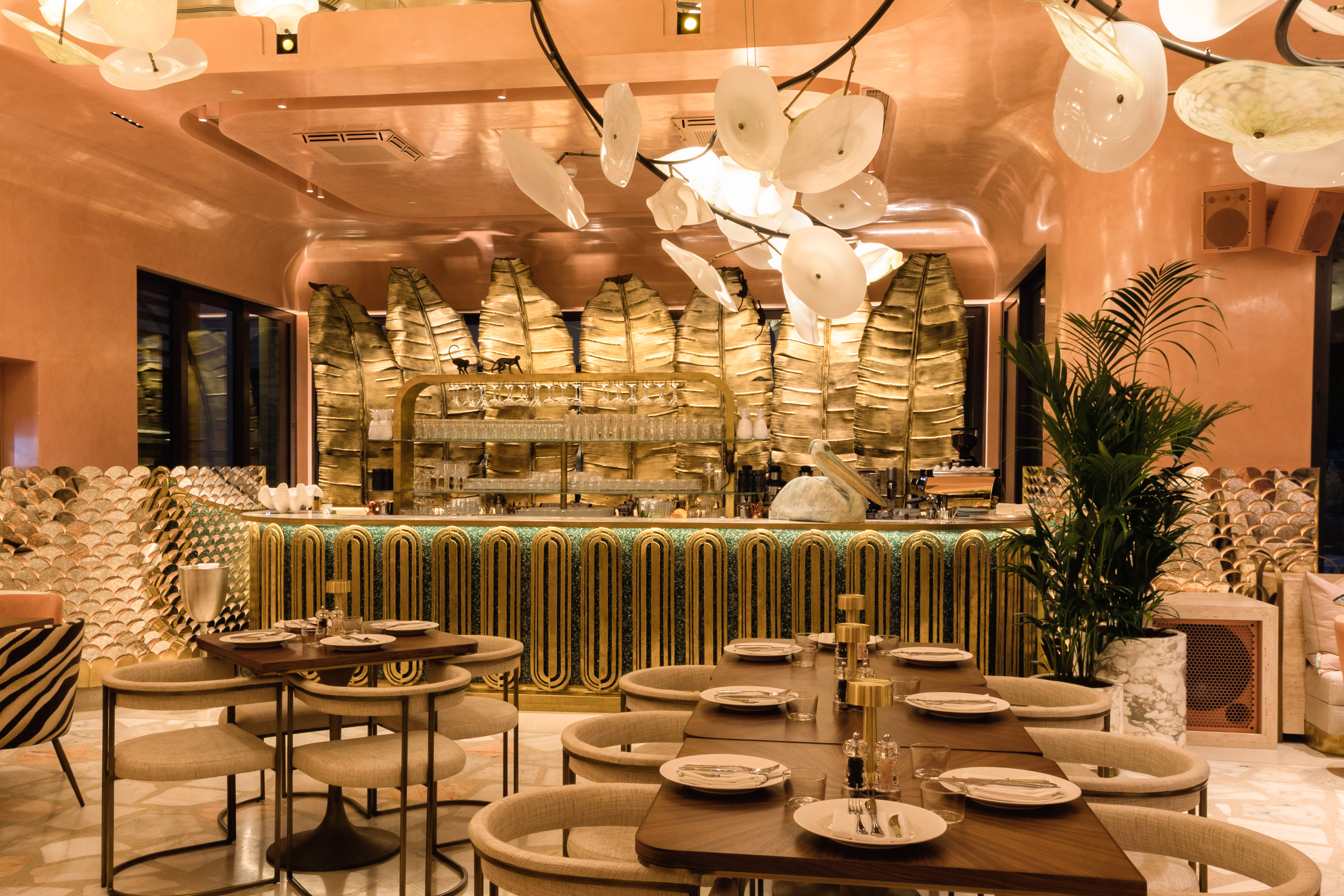 افتتاح مطعم فلامينجو روم في جميرا النسيم دبي