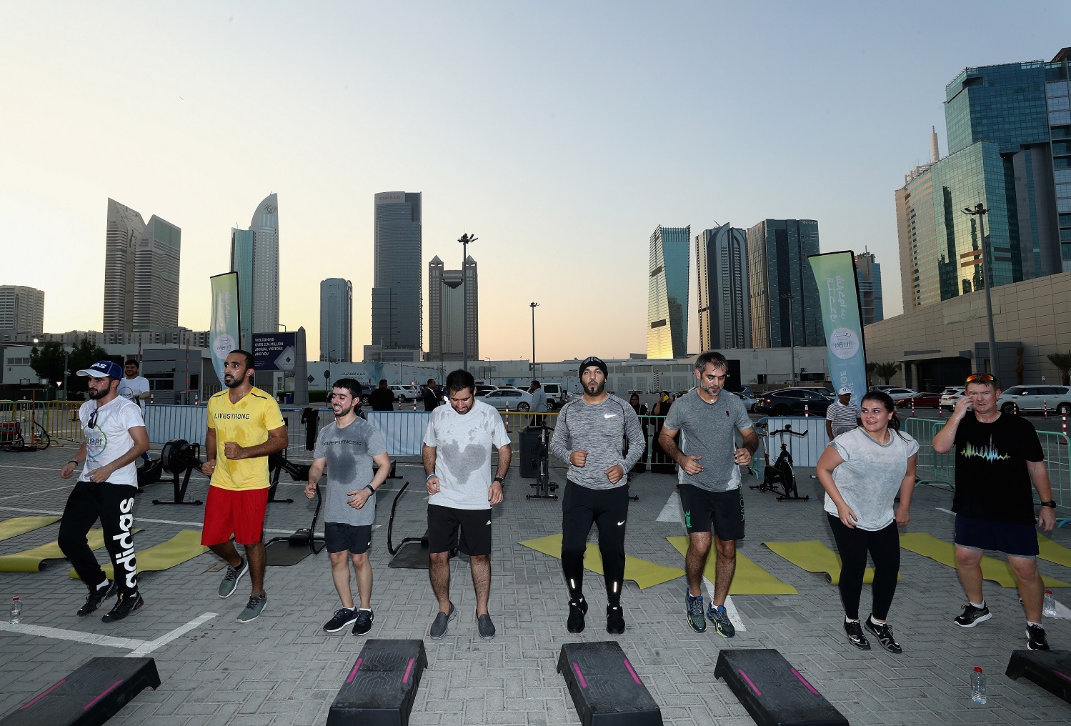 تحدي دبي للياقة يوفّر صالات رياضية مؤقتة في 75 موقعاً بالإمارة