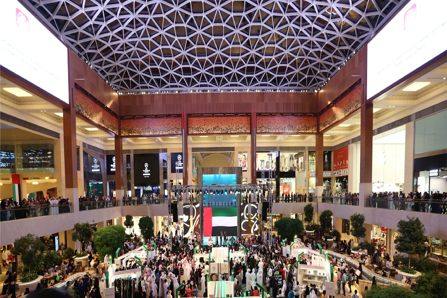ياس مول يحتفل باليوم الوطني لدولة الإمارات العربية بعروض رائعة