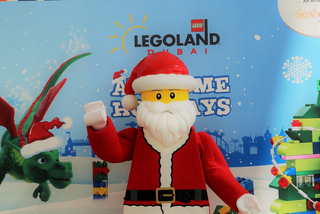 From 10 Meter tall LEGO Christmas trees, to festive building experiences and photos with Santa, LEGOLAND® Dubai is the place to be for families this holiday season