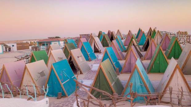 نظرة على المخيم الجديد في منتجع بنان بيتش دبي