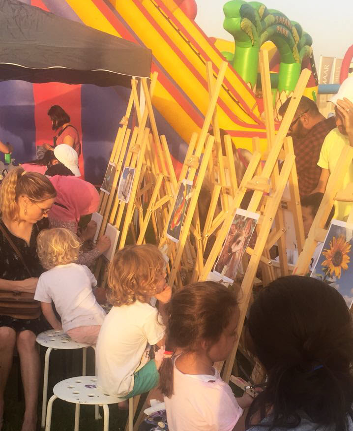 مهرجان مفتوح للأطفال في عَ البحر بكورنيش أبوظبي