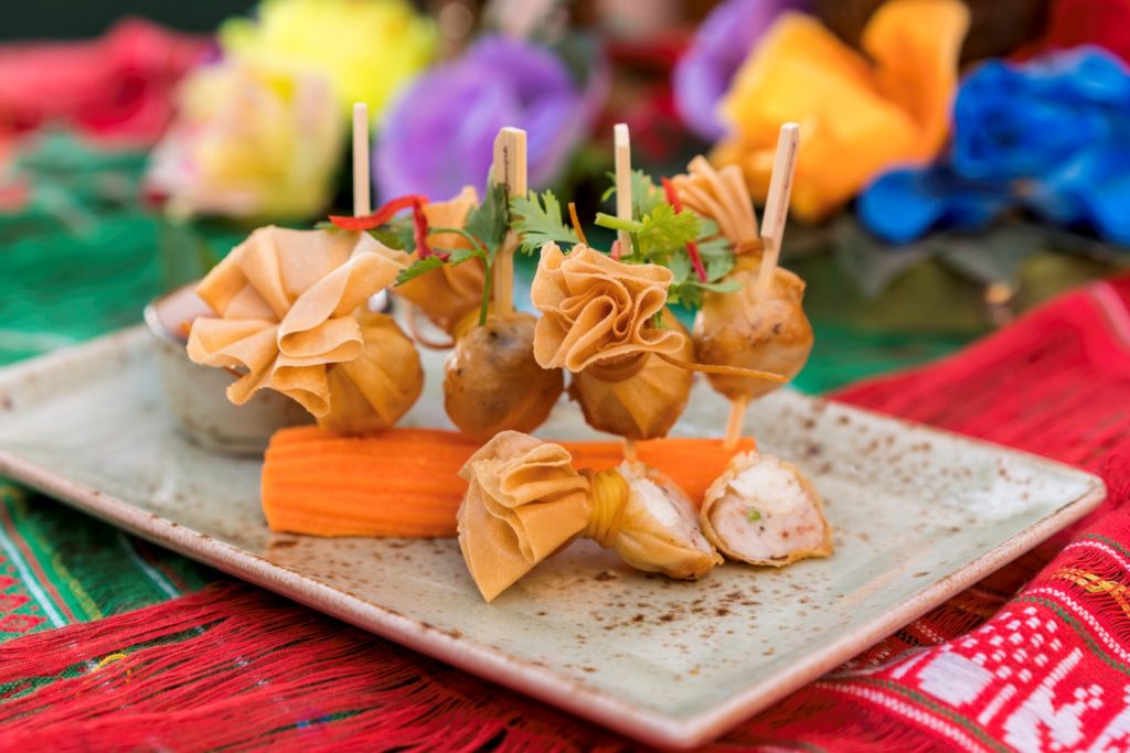 قائمة أطباق باي تاي الخاصة بمهرجان سونغكران