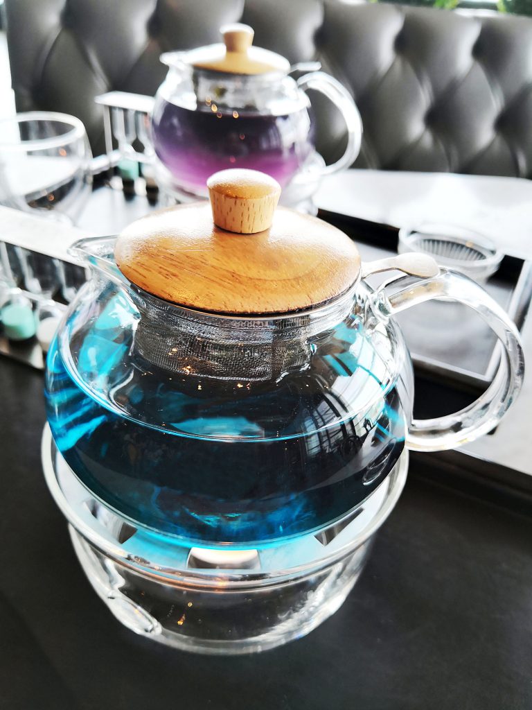 مجموعة الشاي الأزرق من مطعم ليو بولدز أوف لندن
