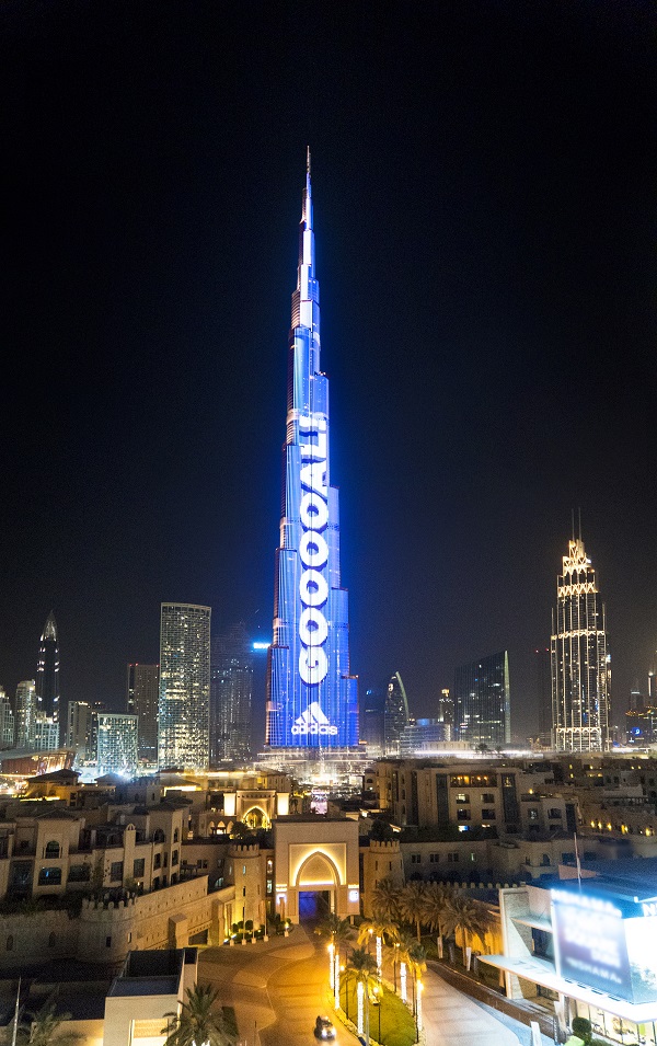 واجهة LED الخارجية في برج خليفة