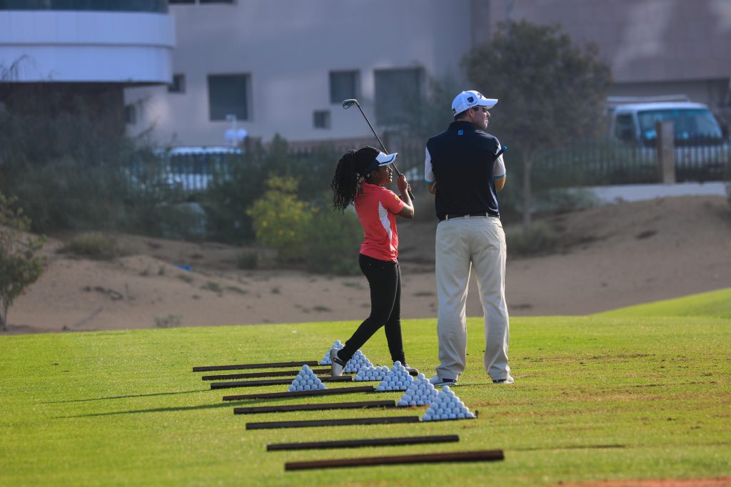 دورات تدريبية في لعبة الجولف من مدرسة باتش هارمون للجولف