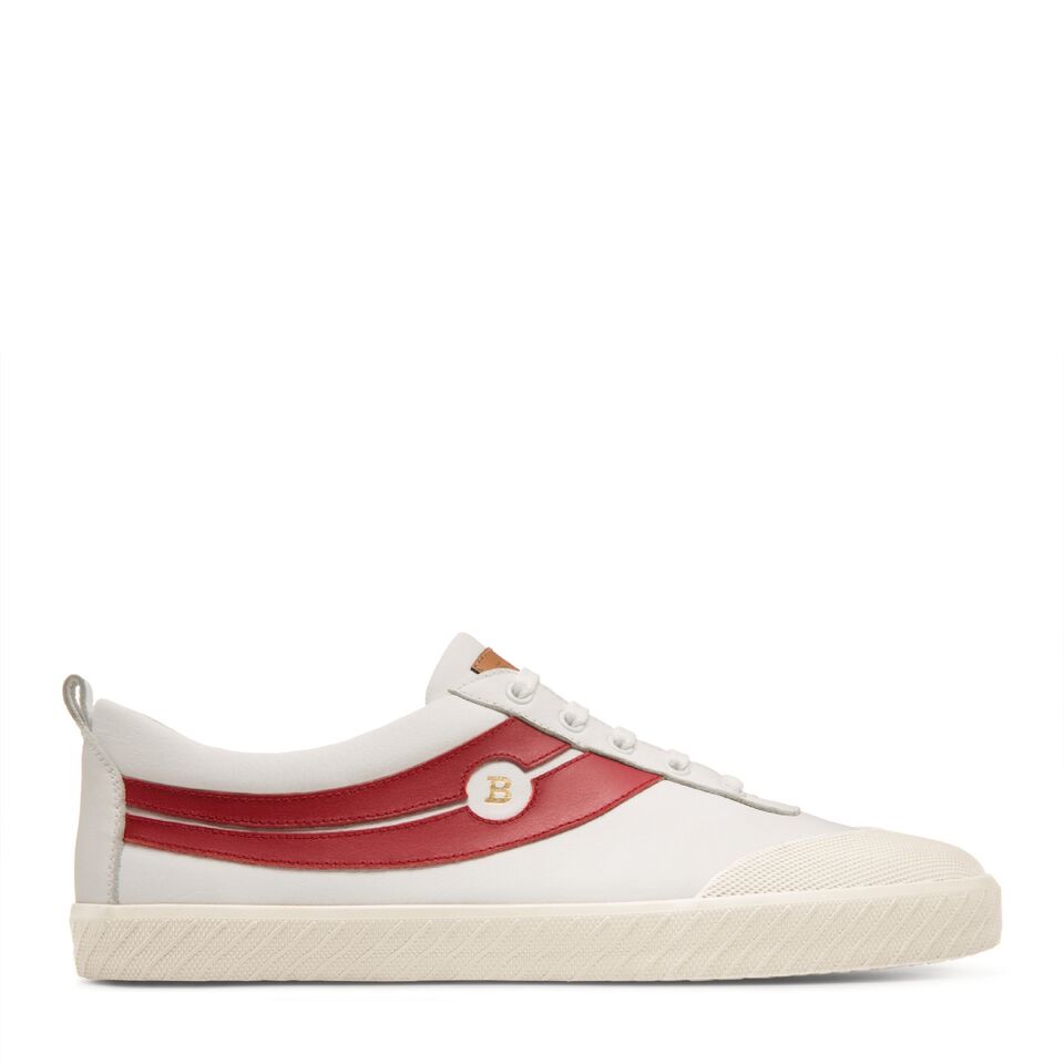 أحذية Super Smash وGalaxy من علامة Bally