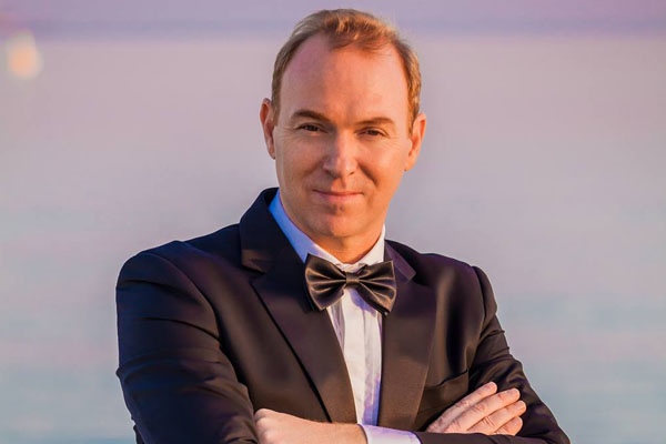 حفل موسيقي يحييه الفنان البلجيكي ويم هوست Wim Hoste