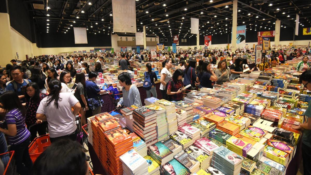 أكبر سوق تخفيضات لبيع الكتب في العالم