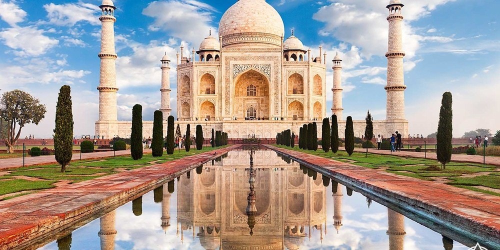 الهند