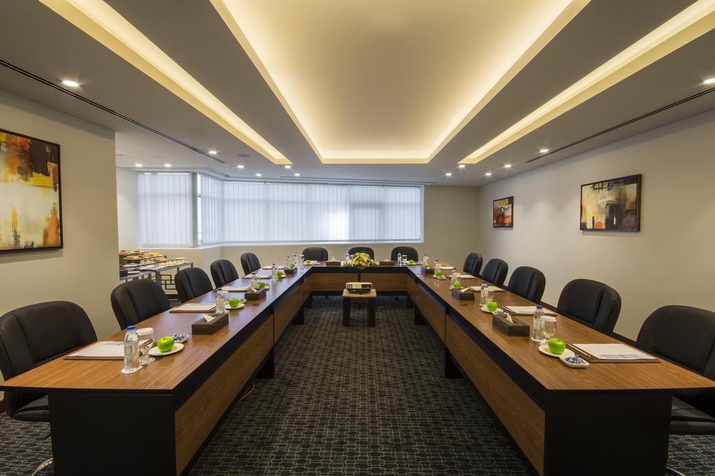 فندق غولدن توليب ميديا Golden Tulip Media Hotel