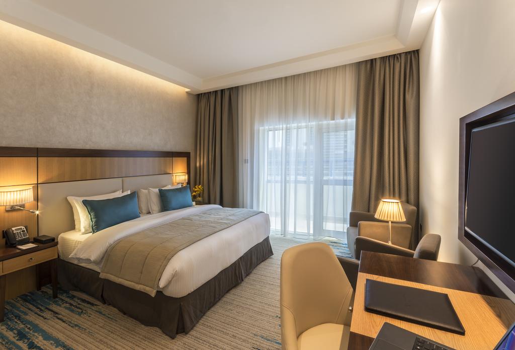 فندق غولدن توليب ميديا Golden Tulip Media Hotel