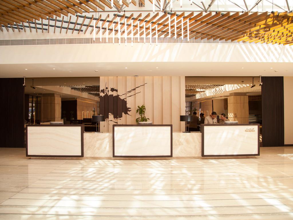 فندق فلورا إن flora inn Hotel
