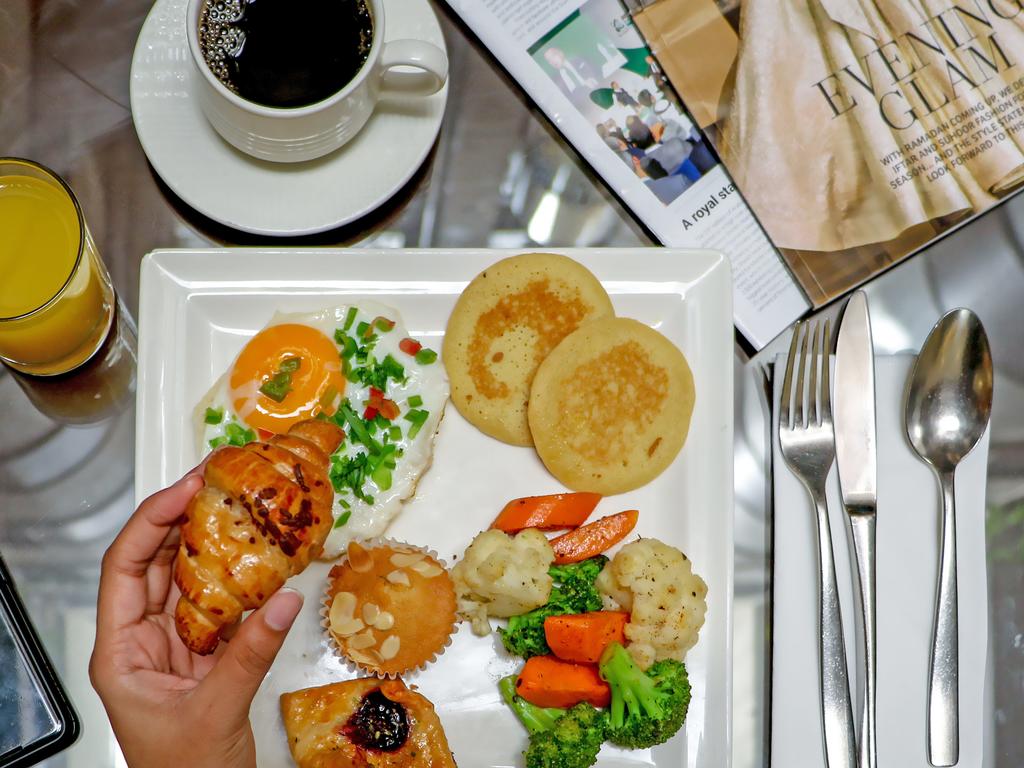 فندق فلورا إن flora inn Hotel