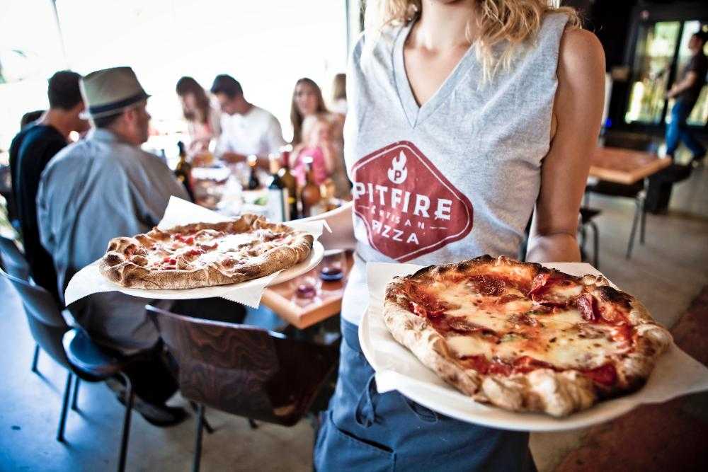 بيتفاير بيتزا Pitfire Pizza