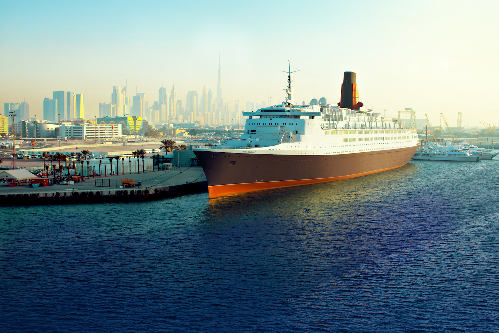 الإفطار فوق الماء على QE2