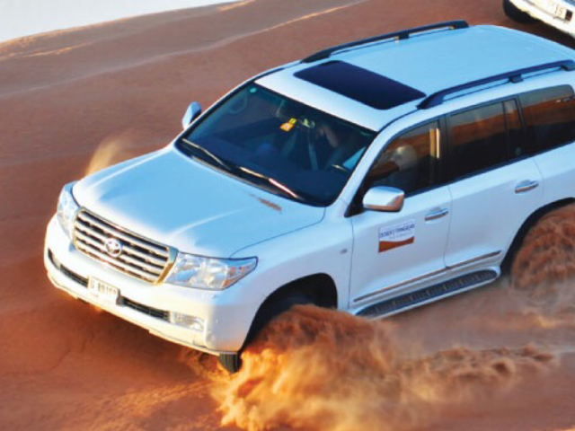 القيادة في الصحراء Try to Survive Dune Bashing