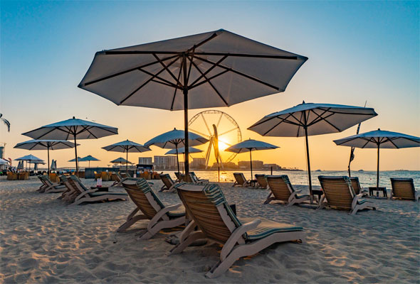 ويفبريكر بيتش كلوب Wavebreaker Beach Club