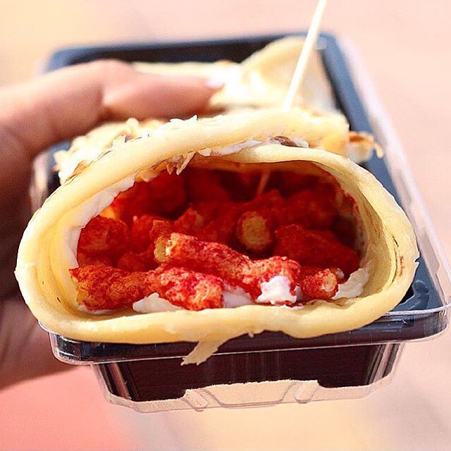 سندويتش Labneh paratha بالتشيتوس الحار