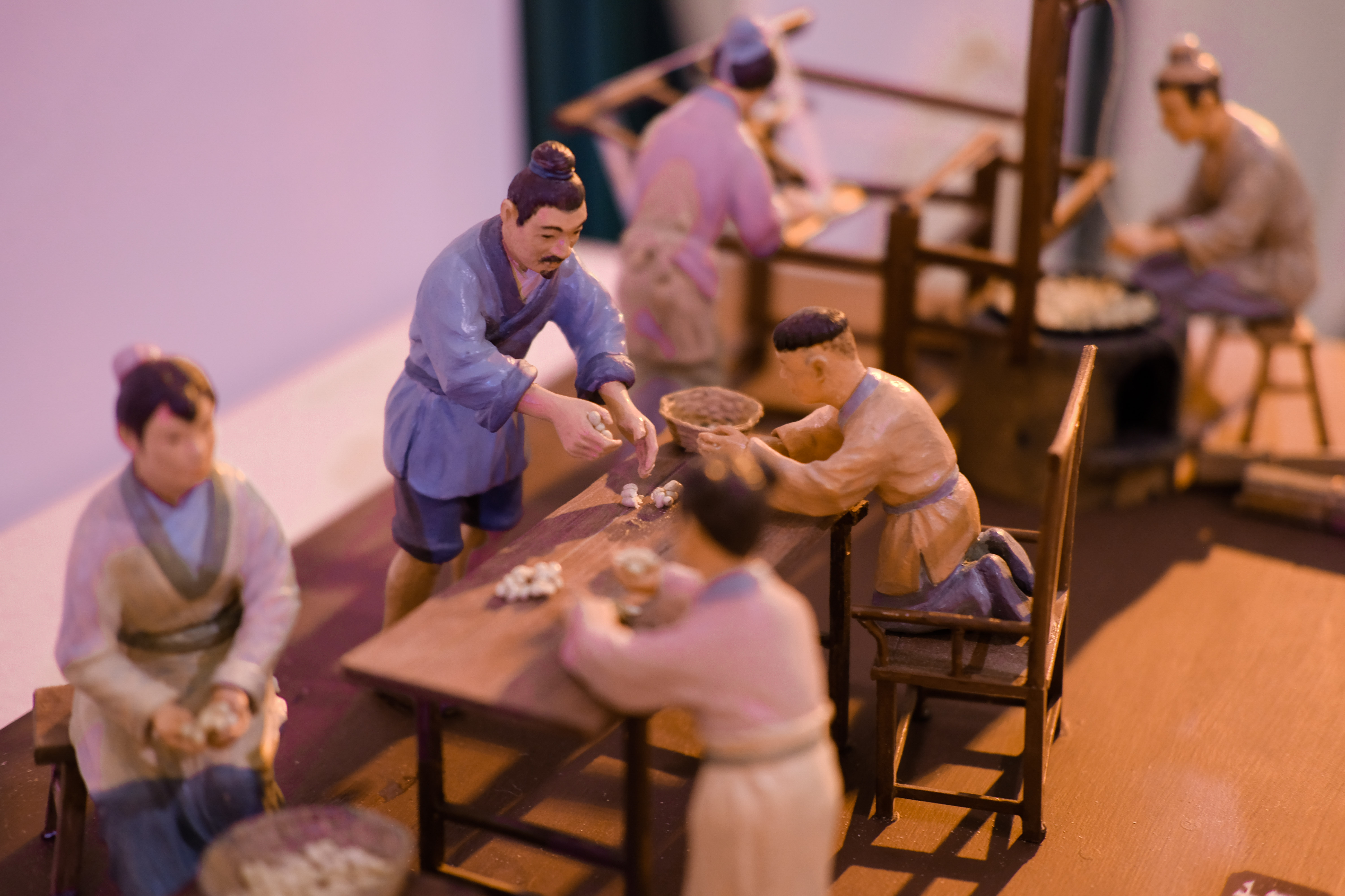 معرض الحرير والشاي والخزف من مبادرة هلا بالصين