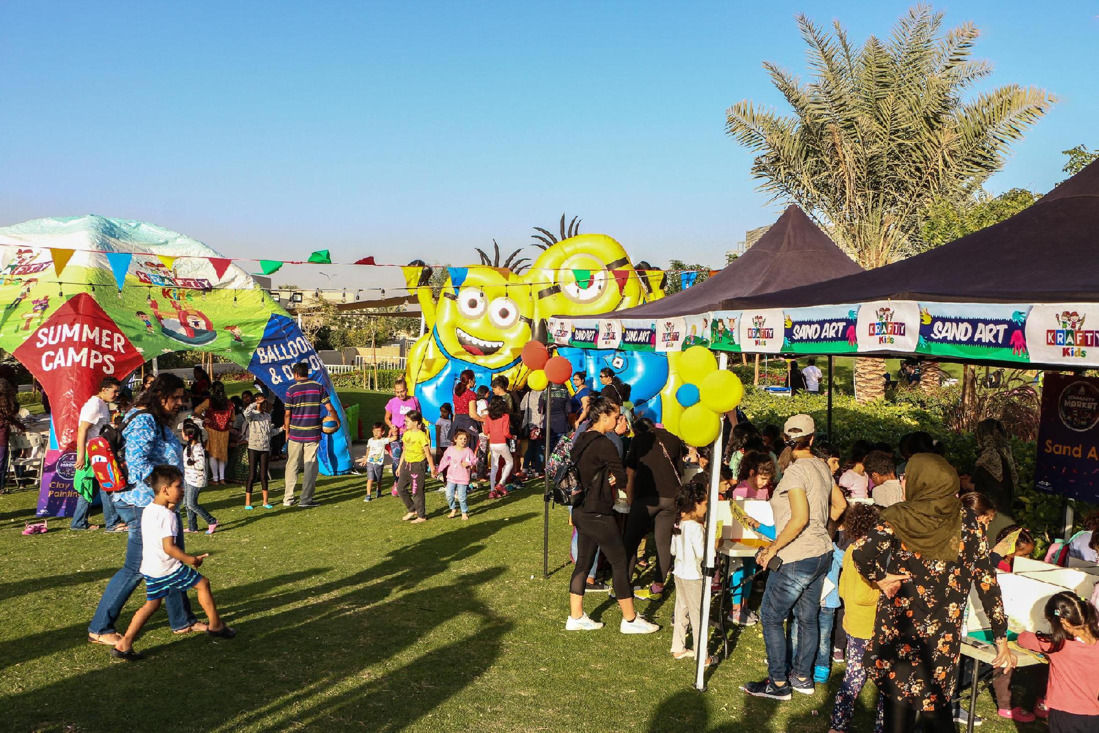 سوق الواحة المجتمعي للعائلات في واحة دبي للسيليكون